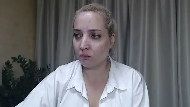 Snapshot of sweetpussy chatting on September 25, 2025, 3:40 pm sweetpussy online show from September 25, 2025, 3:40 pm