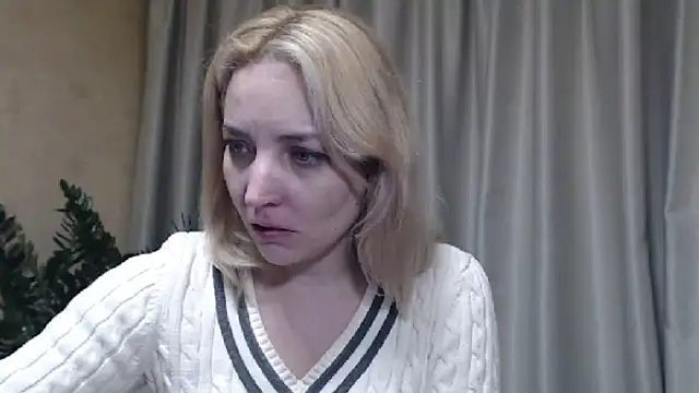 Snapshot of sweetpussy chatting on November 5, 2025, 7:28 pm sweetpussy online show from November 5, 2025, 7:28 pm