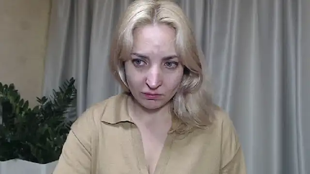 Snapshot of sweetpussy chatting on October 3, 2025, 1:56 pm sweetpussy online show from October 3, 2025, 1:56 pm