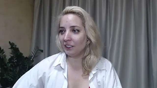 Snapshot of sweetpussy chatting on October 9, 2025, 2:17 pm sweetpussy online show from October 9, 2025, 2:17 pm