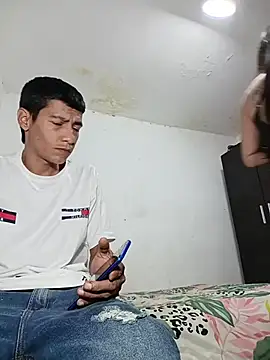 valenpaisita2123 online show from January 19, 2026, 3:10 am