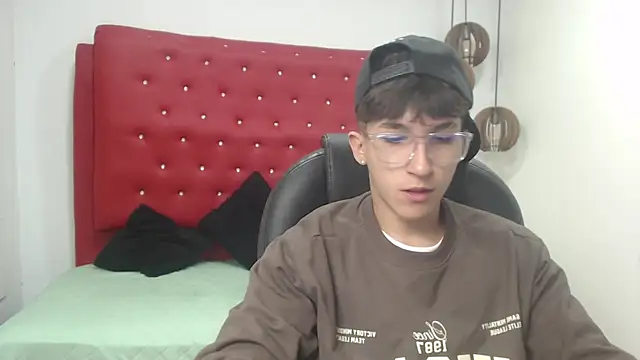 jeremy job online show from December 17, 2025, 11:37 am