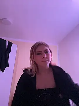 Milly-Kiss online show from February 5, 2026, 9:54 pm