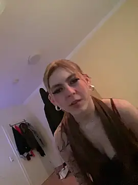 Milly-Kiss online show from February 9, 2026, 3:10 pm