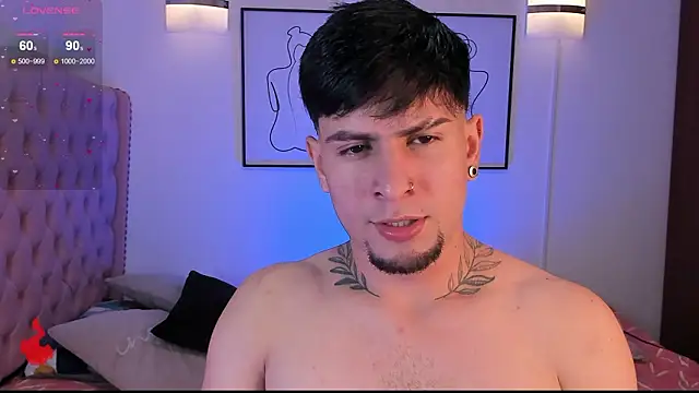 vaalentiino online show from February 5, 2026, 6:59 pm