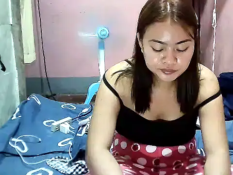 Snapshot of angela_rose20 chatting on May 5, 2026, 12:30 pm angela rose20 online show from May 5, 2026, 12:30 pm