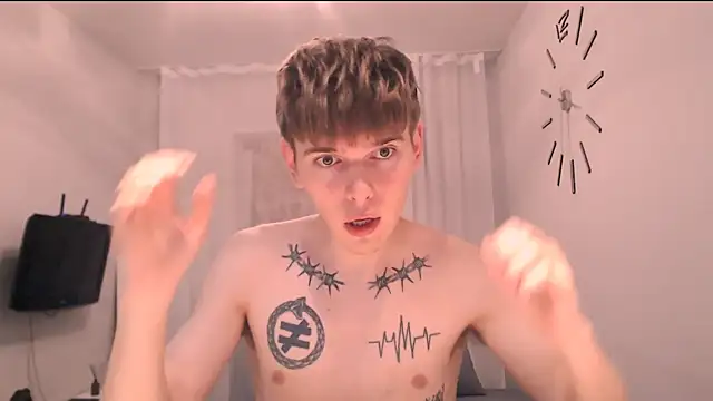 Snapshot of Fredd_Xanders chatting on May 15, 2026, 9:46 pm Fredd Xanders online show from May 15, 2026, 9:46 pm