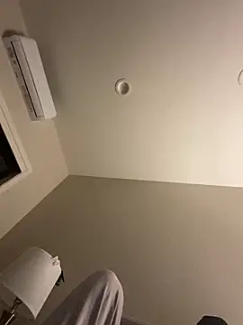 Snapshot of phantom898983 chatting on February 14, 2026, 8:14 am phantom898983 online show from February 14, 2026, 8:14 am