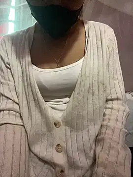 LucAnh99 online show from December 18, 2025, 1:00 am