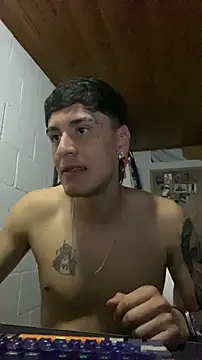 Snapshot of JhonCas44 chatting on December 15, 2025, 4:40 am JhonCas44 online show from December 15, 2025, 4:40 am