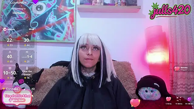 Julls420  online show from July 6, 2026, 10:22 am