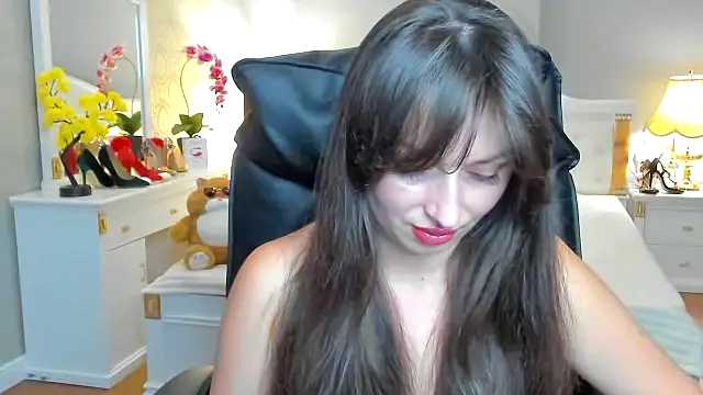 Snapshot of RosiAlina chatting on July 6, 2026, 6:42 am RosiAlina online show from July 6, 2026, 6:42 am