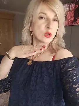 Snapshot of AhlyssaLove1155 chatting on June 9, 2026, 2:40 pm AhlyssaLove1155 online show from June 9, 2026, 2:40 pm