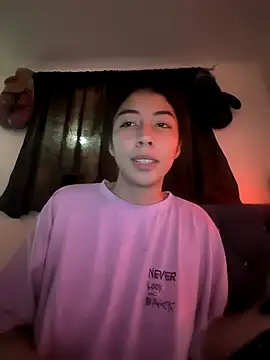 Snapshot of Mishelle-Brizo- chatting on December 14, 2025, 3:46 am Mishelle-Brizo- online show from December 14, 2025, 3:46 am