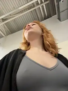  Little Ginger online show from May 26, 2026, 3:26 am