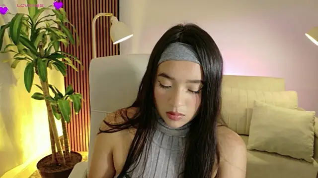 Snapshot of IAM__ZARA chatting on April 6, 2026, 8:43 pm IAM ZARA online show from April 6, 2026, 8:43 pm
