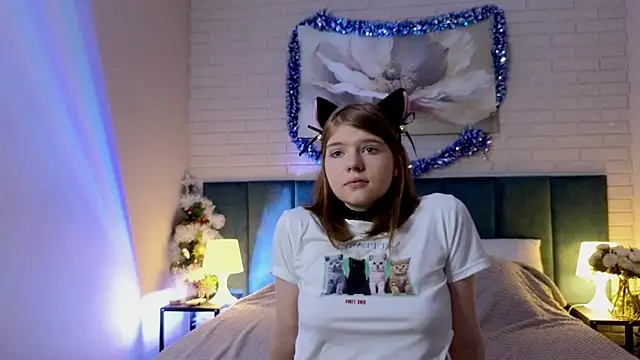 Snapshot of Lolly_Dollly chatting on December 22, 2025, 11:21 am Lolly Dollly online show from December 22, 2025, 11:21 am