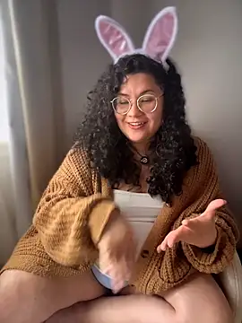 VanesssaMilf  online show from April 2, 2026, 1:29 pm