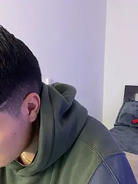 Goldenknight33 online show from February 18, 2026, 3:52 pm