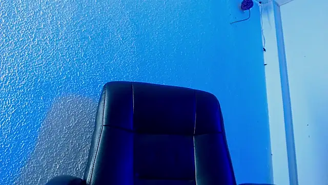 kingdani hot online show from December 19, 2025, 2:48 am