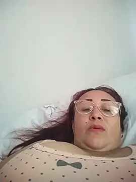 Snapshot of Nini_Love_ chatting on February 22, 2026, 7:59 pm Nini Love online show from February 22, 2026, 7:59 pm