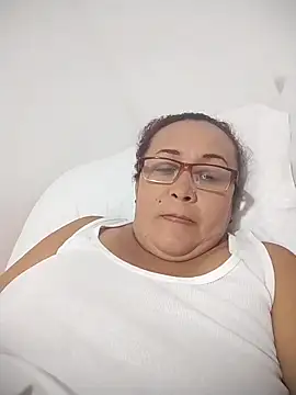 Snapshot of Nini_Love_ chatting on March 2, 2026, 4:25 pm Nini Love online show from March 2, 2026, 4:25 pm