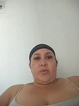 Snapshot of Nini_Love_ chatting on February 7, 2026, 5:21 pm Nini Love online show from February 7, 2026, 5:21 pm