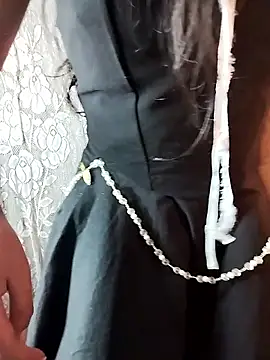 Snapshot of Princess_elia chatting on February 21, 2026, 12:01 am Princess elia online show from February 21, 2026, 12:01 am