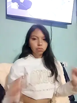 Snapshot of Princess_elia chatting on April 14, 2026, 10:26 pm Princess elia online show from April 14, 2026, 10:26 pm