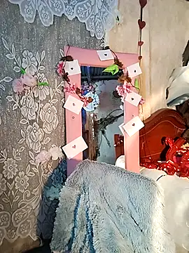 Snapshot of Princess_elia chatting on February 19, 2026, 11:23 pm Princess elia online show from February 19, 2026, 11:23 pm