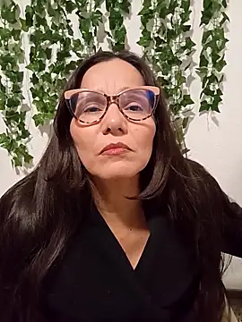 Snapshot of lunaviva chatting on December 19, 2025, 8:33 pm lunaviva online show from December 19, 2025, 8:33 pm