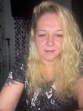 JenniferCarmen online show from February 18, 2026, 6:26 pm