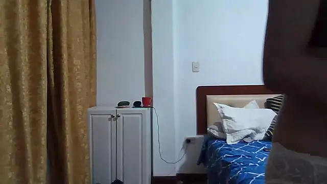 Hot Contrasts online show from March 14, 2026, 3:12 am