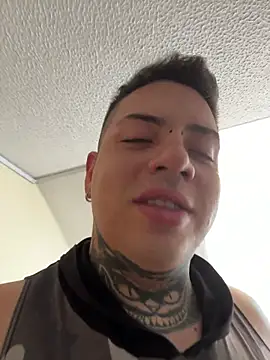 Snapshot of Marlokeo69 chatting on December 14, 2025, 6:46 pm Marlokeo69 online show from December 14, 2025, 6:46 pm