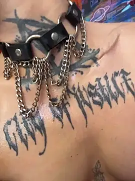 Snapshot of Tattoo__Moon chatting on March 2, 2026, 5:08 am Tattoo Moon online show from March 2, 2026, 5:08 am