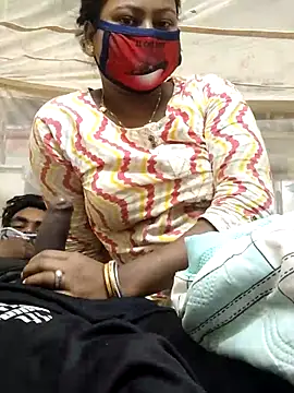 Cute-couple-2 online show from December 22, 2025, 12:22 am