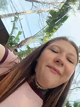 Snapshot of FionaMurr chatting on February 9, 2026, 3:59 am FionaMurr online show from February 9, 2026, 3:59 am