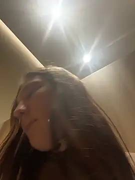 Snapshot of FionaMurr chatting on February 15, 2026, 7:51 am FionaMurr online show from February 15, 2026, 7:51 am