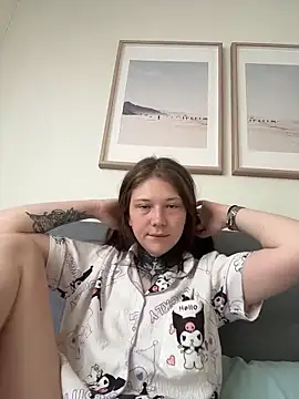 Snapshot of FionaMurr chatting on January 7, 2026, 2:05 am FionaMurr online show from January 7, 2026, 2:05 am