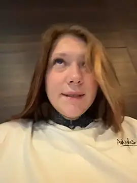 Snapshot of FionaMurr chatting on February 14, 2026, 5:07 am FionaMurr online show from February 14, 2026, 5:07 am