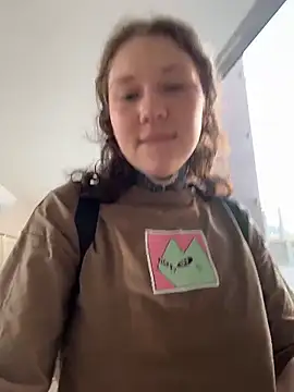 Snapshot of FionaMurr chatting on December 20, 2025, 2:36 am FionaMurr online show from December 20, 2025, 2:36 am