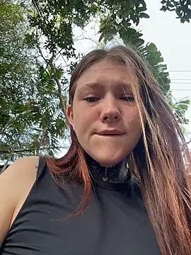 Snapshot of FionaMurr chatting on February 8, 2026, 3:26 am FionaMurr online show from February 8, 2026, 3:26 am