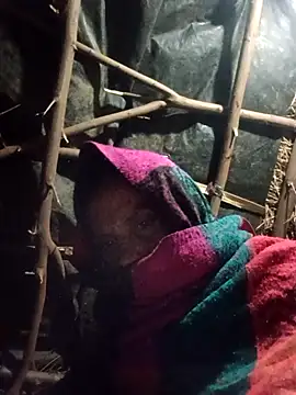 Snapshot of Hot-piau chatting on December 13, 2025, 8:48 pm Hot-piau online show from December 13, 2025, 8:48 pm