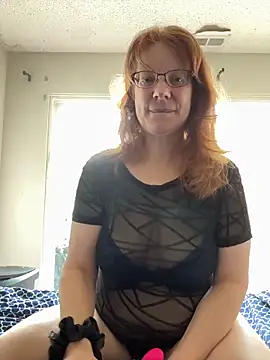 Lenaravenswood online show from March 19, 2026, 8:42 pm