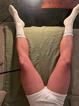 Snapshot of Krizzly666 chatting on December 16, 2025, 9:08 pm Krizzly666 online show from December 16, 2025, 9:08 pm