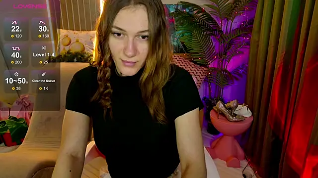 Snapshot of CarolainGilbert chatting on January 13, 2026, 7:23 am CarolainGilbert online show from January 13, 2026, 7:23 am