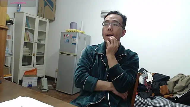 Snapshot of jjjjay123 chatting on January 8, 2026, 3:18 pm jjjjay123 online show from January 8, 2026, 3:18 pm