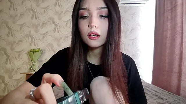 Qwami Amie online show from March 7, 2026, 6:09 am