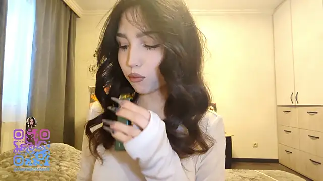 Qwami Amie online show from February 3, 2026, 5:27 am