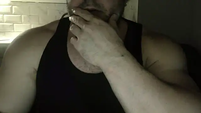 Snapshot of WildJohn_XX chatting on December 14, 2025, 9:53 pm WildJohn XX online show from December 14, 2025, 9:53 pm